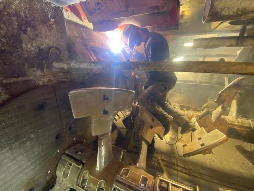 🛠️ Dagelijkse Routine: Reparatie Van Zware Apparatuur