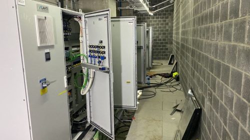 Van kabelmanagement tot automatisering: vakwerk bij Ciner Glass